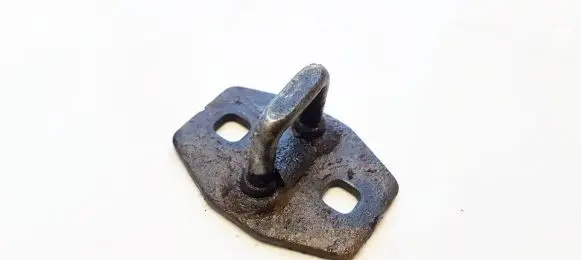 Chevrolet Tacuma Rear door lock loop/hook striker 