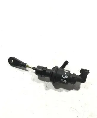 Hyundai ix35 Clutch master cylinder 