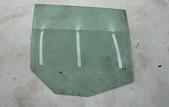 BMW 5 E60 E61 Front door window glass four-door 43R00049