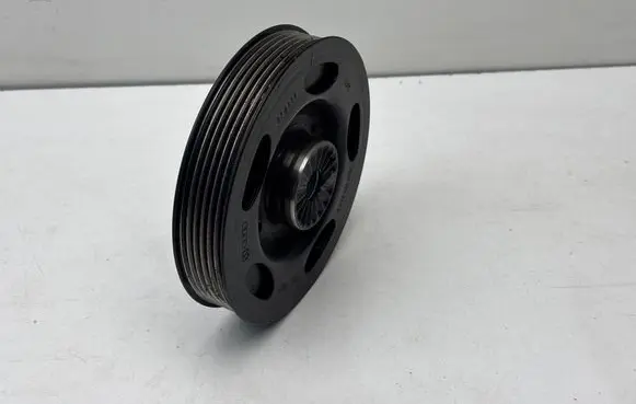 Skoda Superb B6 (3T) Crankshaft pulley 06H105243G