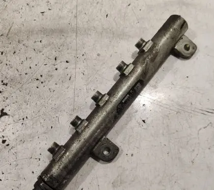 Fiat Croma Fuel main line pipe 0445214095 0281002903