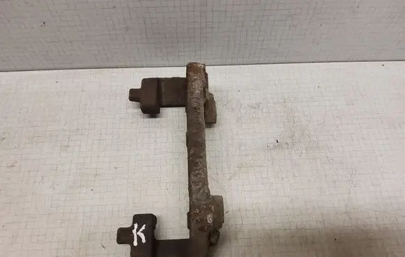 Volvo S60 Front Brake Caliper Pad/Carrier 