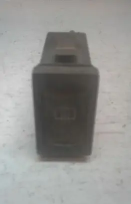 Volkswagen PASSAT B5.5 Windscreen/window heater switch 3B0959621C