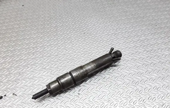 Fuel injector