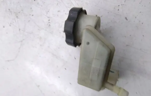 Opel Antara Clutch fluid reservoir/tank 25187418