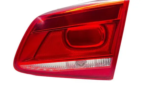 Volkswagen PASSAT B7 Tailgate rear/tail lights 3AE945094J 90004896 900048960SJA