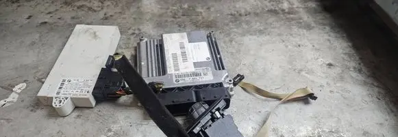 BMW 3 E90 E91 Engine ECU kit and lock set 7801711 281013251 1039S1402