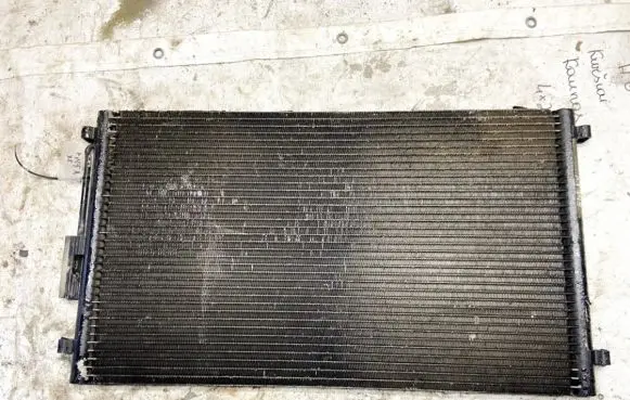 Chrysler Town & Country IV Coolant radiator