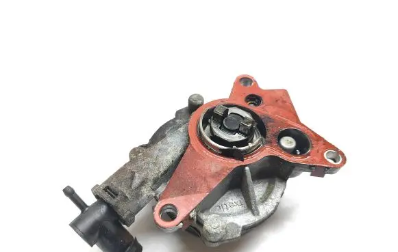 Nissan NV300 Vacuum pump 146503760R