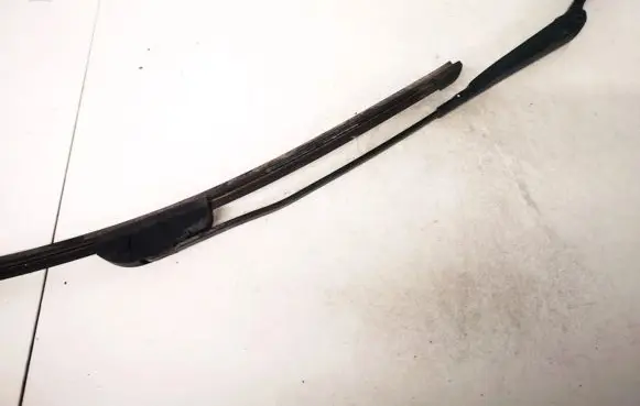 Audi A4 S4 B5 8D Front wiper blade arm 8d1955407b