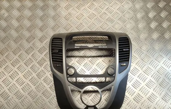Hyundai ix20 Radio/GPS head unit trim 847401K710 847431K000 847751K000