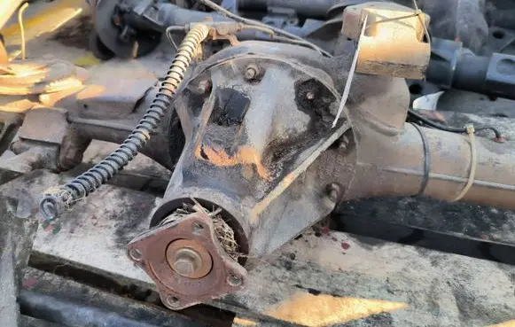 Land Rover Defender Rear differential