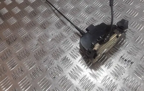 Renault Megane II Front door lock