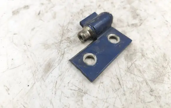 Rear door upper hinge