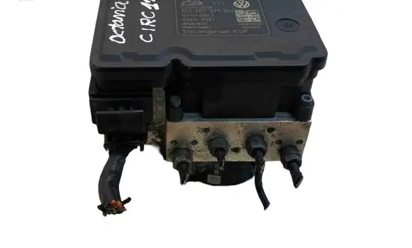 Skoda Octavia Mk2 (1Z) ABS Pump 1K0907379BH 1K0614517DD