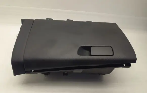 Nissan Qashqai J12 Glove box 685P36UN0A 681026UN0A