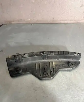 Headlight/headlamp mounting bracket