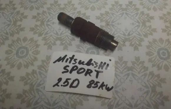 Mitsubishi Pajero Sport I Fuel injector