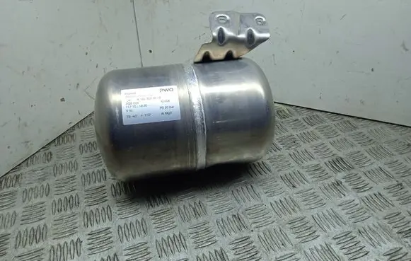 Mercedes-Benz GLE (W166 - C292) Air suspension tank/reservoir A1663200015