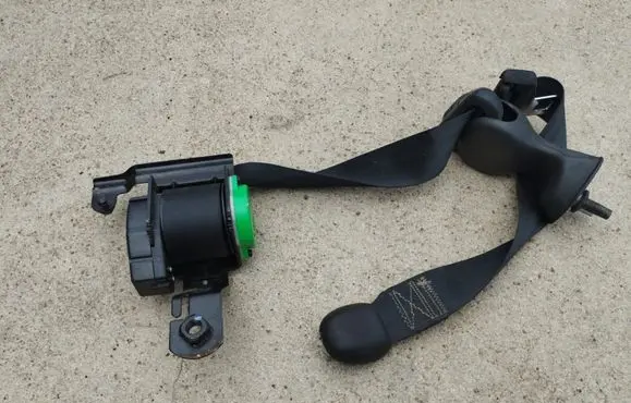 Chrysler Voyager Third row seat belt P52029369AC