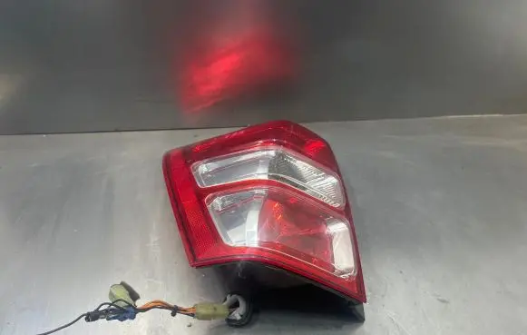 Suzuki Grand Vitara II Rear/tail lights 22059079 1504