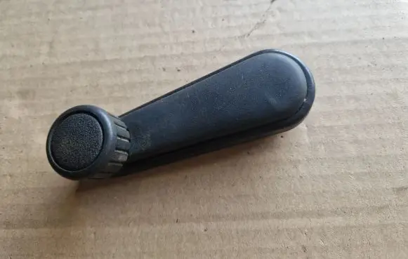Volkswagen Golf II Rear door window winding handle 191837579