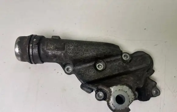 Audi A7 S7 4G Thermostat/thermostat housing 06E121161BB