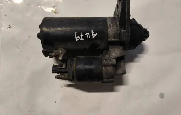 Volkswagen Touran I Starter motor