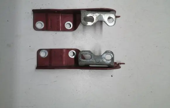 Mitsubishi Colt Engine bonnet/hood hinges MR959412