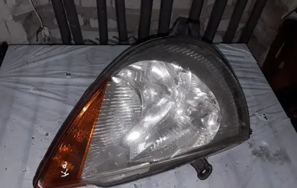 Ford Ka Headlight/headlamp 67724925 97KG13005SAM