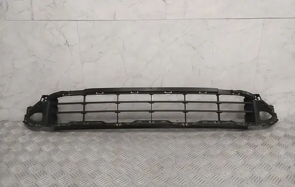 Nissan X-Trail T33 Front bumper lower grill 622546RA0A