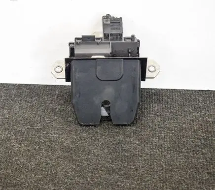 Ford Focus Tailgate/trunk/boot lock/catch/latch 8M51R442A66DC