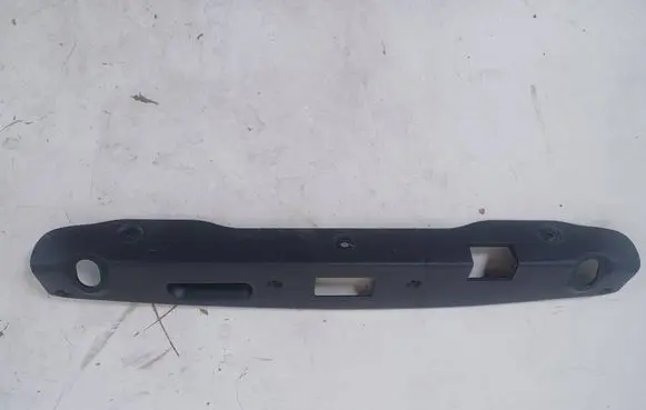 Mercedes-Benz E C207 W207 Tailgate trim A2077580702