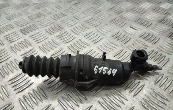 Peugeot 607 Clutch master cylinder
