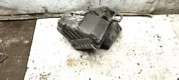 Audi A4 S4 B5 8D Air filter box 