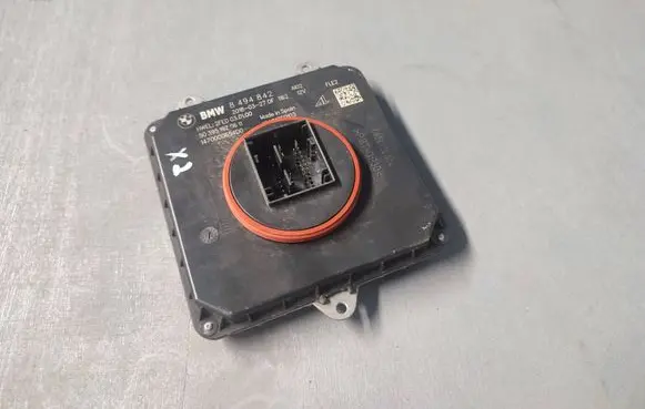 BMW X2 F39 LED ballast control module 8494842