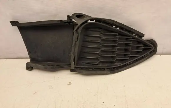 Hyundai i30 Fender grill 86564S0500 2466 86568S0500