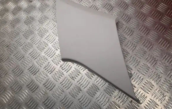 (D)pillar trim (top)