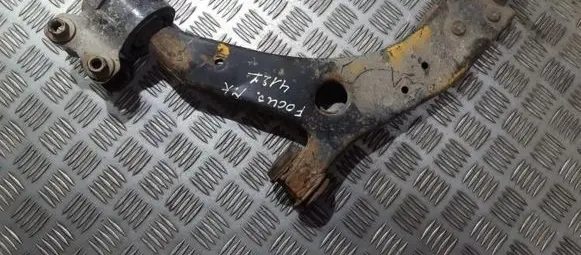 Ford Focus Front lower control arm/wishbone