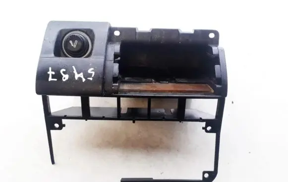Volkswagen Golf III Cigarette lighter 1H1857305