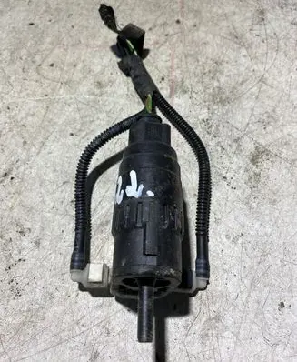 Audi A6 S6 C5 4B Windscreen/windshield washer pump 1K6955651 305029410