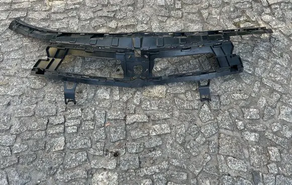 Opel Astra L Front grill 9839953880