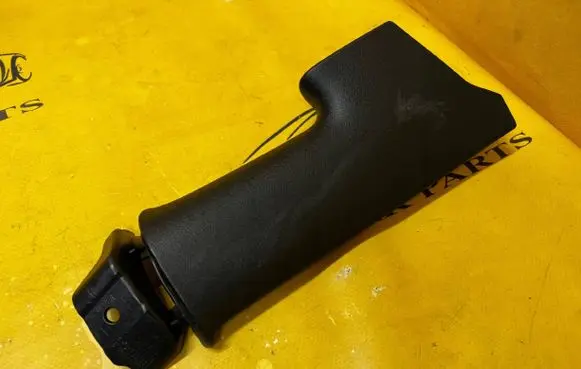 Tesla Model 3 (C) pillar trim 1086277-00-G 108627700G