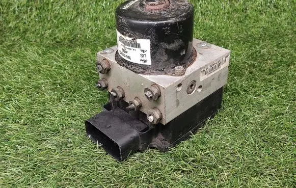 Ford Focus ABS Pump 98AG2M110CA