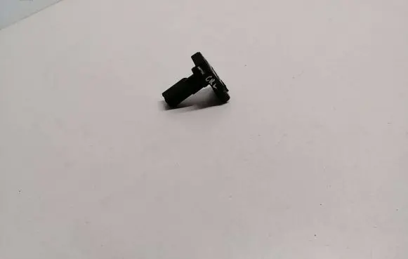 Toyota Corolla E120 E130 Mass air flow meter 2220427010 AFH70M23 0X07