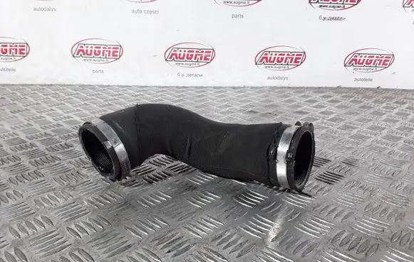 Audi Q5 SQ5 Intercooler hose/pipe 8R0145737L