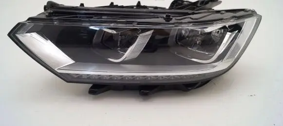 Volkswagen PASSAT B8 Headlight/headlamp