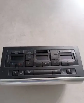 Audi A4 S4 B7 8E 8H Climate control unit 0797078 8E0820043J