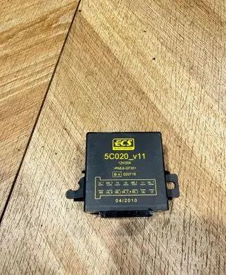 Mercedes-Benz E W211 Tow bar trailer control unit/module 5C020V11 12V20A