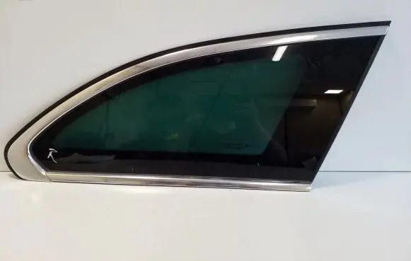 Peugeot 508 Rear side window